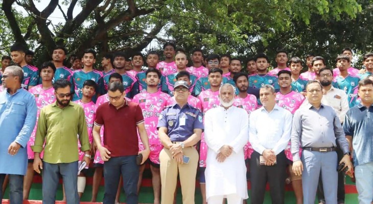 সেমিফাইনালে কালীগঞ্জ থানা কমিউনিটি পুলিশের বালক কাবাডি দল